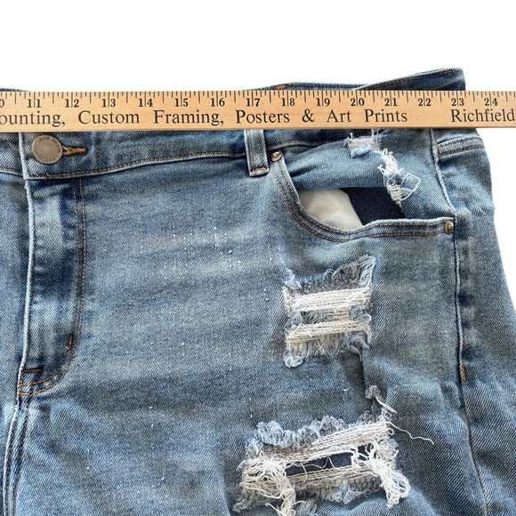 Lane Bryant Distressed Stretch Denim Jean Shorts Women Plus Size 24 Bermuda Boho - Picture 5 of 16